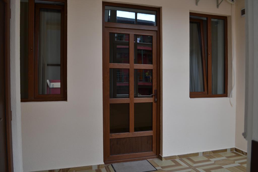 Guest House Rafael Tbilisi Exterior foto