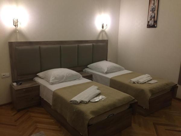 Guest House Rafael Tbilisi Exterior foto